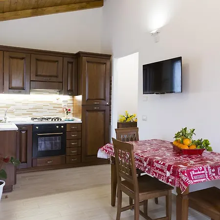 בית חווה Orange Park - Agriturismo מיסטרביאנקו